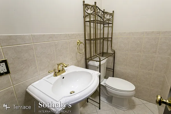 Rented by Terrace Sotheby's International Realty | media 23