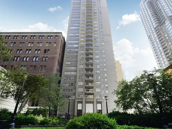 200 E 64th St, New York, NY