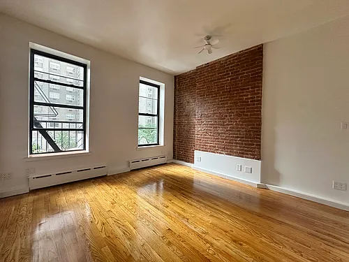 1372 York Ave #2B Photo 1