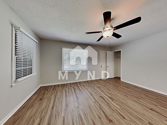 3rd image of 2101 Michael Ln