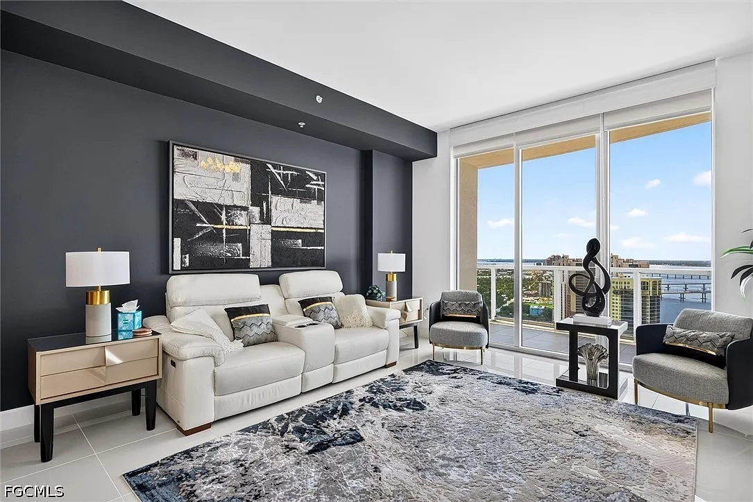 2 bed, 2.0 bath, 1512 sqft, $6,000 — Photo 4