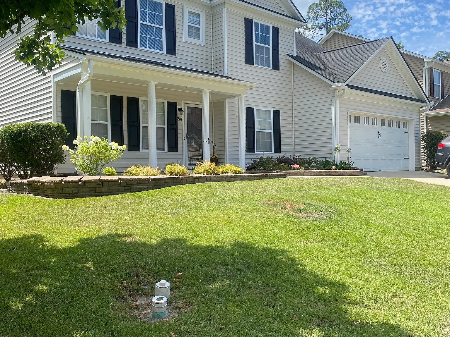 6 bed, 3.5 bath, 3092 sqft, $2,400 — Photo 2