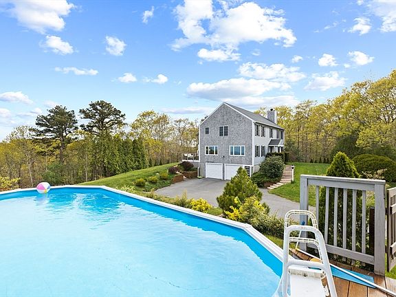 5th image of 18 Pine Mountain Dr