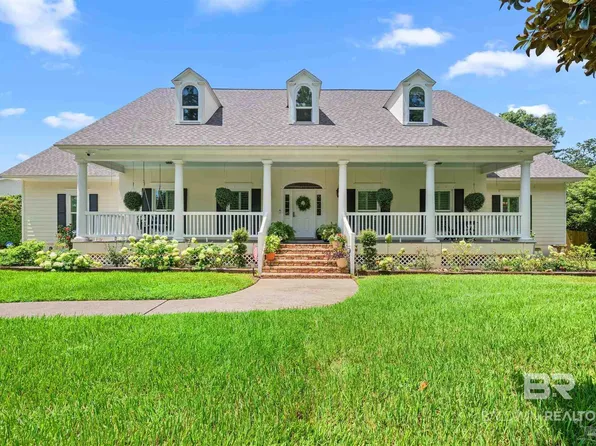 1071 Perdido Manor Dr, Pensacola, FL 32506