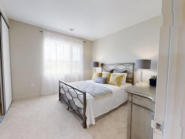 820 Chelton Rd — Photo 8