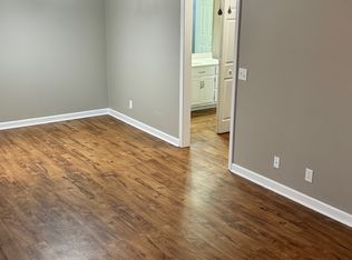 708 W Hawthorne St #1, Dalton, GA 30720