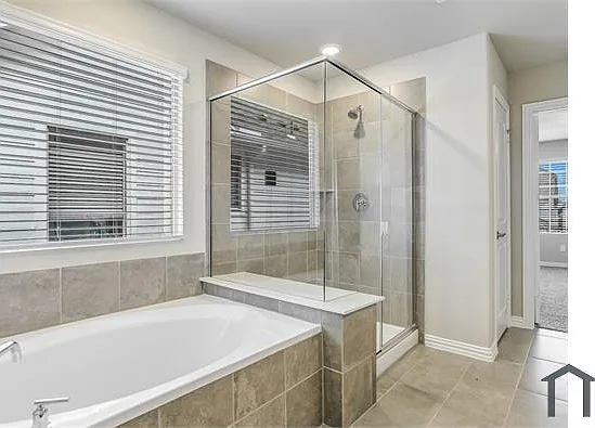 2612 Gateway Ave — Photo 16