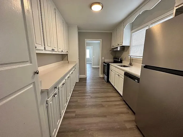 3307 Howard Ave — Photo 6