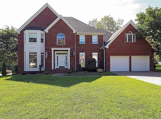 909 Pheasant Cove Dr, Cape Girardeau, MO 63701
