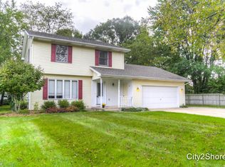 7424 23rd Ave, Jenison, MI 49428