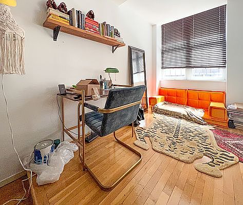 4th image of 69 Saint Marks Pl APT 1