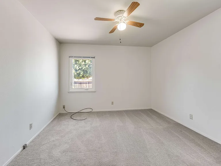250 Begier Ave #250 — Photo 21