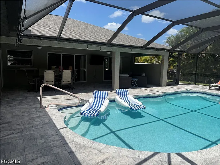 3425 SE 4th Ave — Photo 10