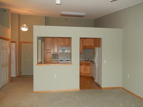 2nd image of 18500 Euclid St Suite 308