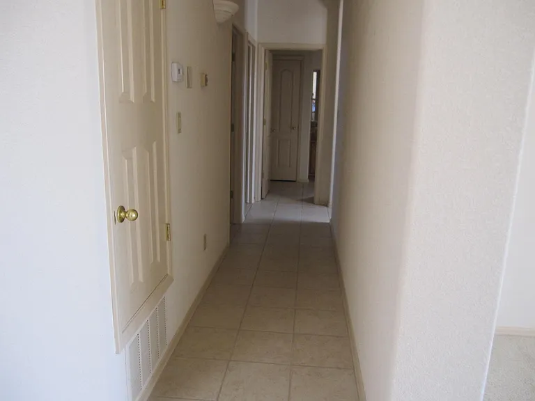 564 Canyon Point Rd — Photo 11