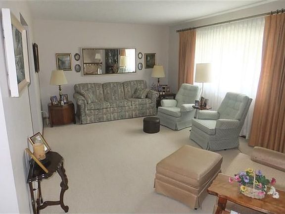 4th image of 3109 Leonora Dr