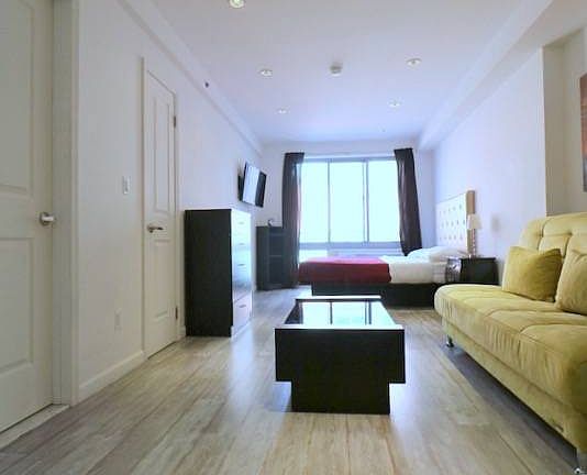 3rd image of 521 W 48th St #6F