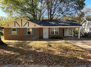 5255 Broken Oak Dr, Memphis, TN 38127
