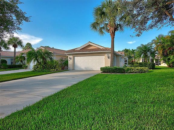 3rd image of 8352 SE Paurotis Ln