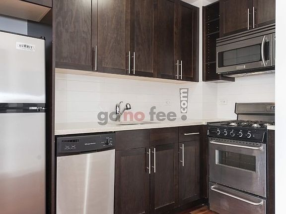 2nd image of 454 Manhattan Ave APT 7D