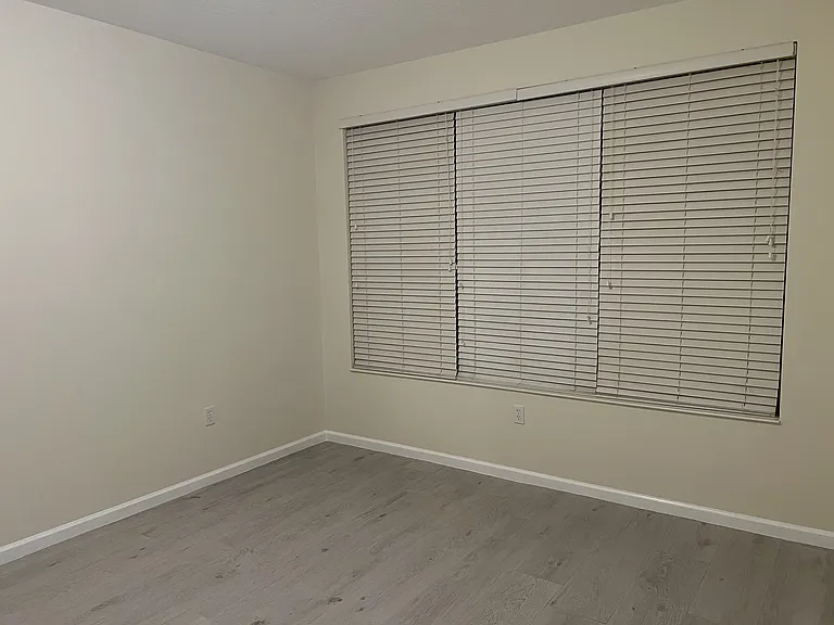2128 River Turia Cir — Photo 31