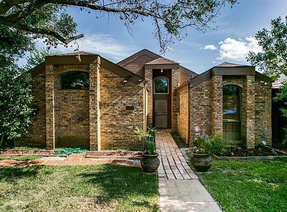 2nd image of 4024 La Costa Ct