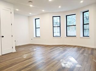 21-44 33rd St #2, Astoria, NY 11105