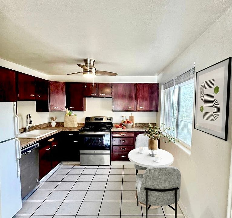 1st image of 778 N 300 W APT 22