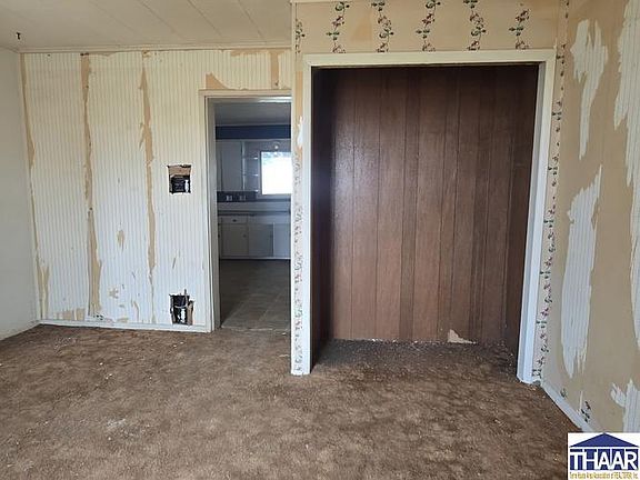 5th image of 210 N Lessie St