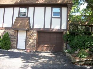 2524 W Memorial Dr, Janesville, WI