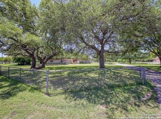10027 Oakland Rd, San Antonio, TX 78240