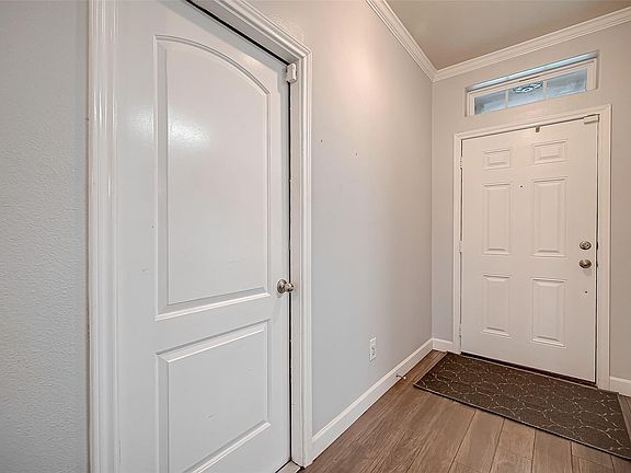 5th image of 346 Apache Field Ln