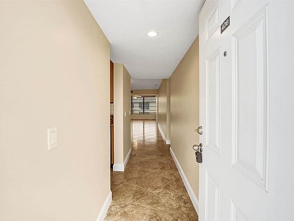 3rd image of 1721 Whitehall Drive #406