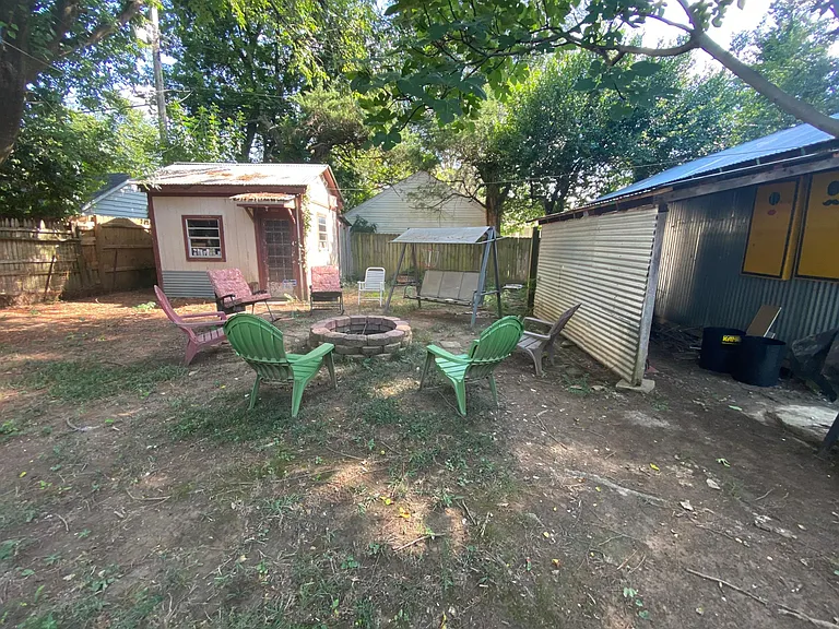 3589 Kenwood Ave — Photo 22