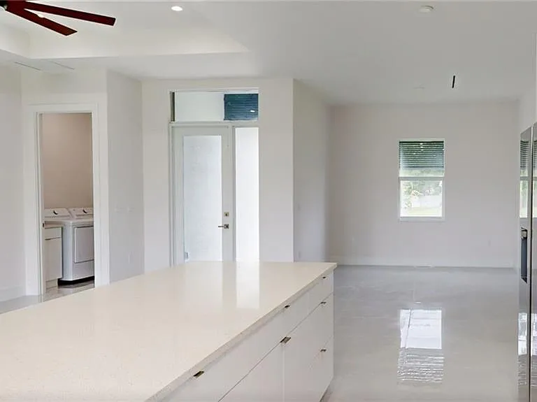 6048 Stratton Rd — Photo 13
