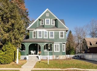 9 Whittemore St, West Roxbury, MA 02132