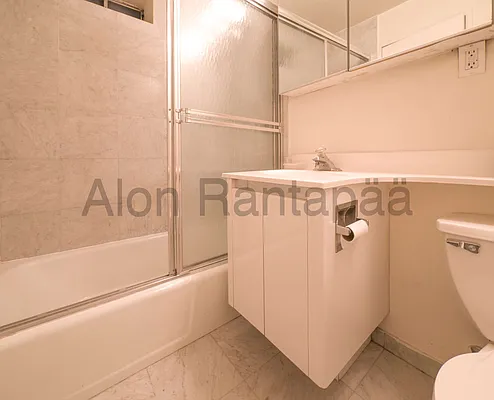 Rented by (Legacy) NY Quality Living Uptown | media 11