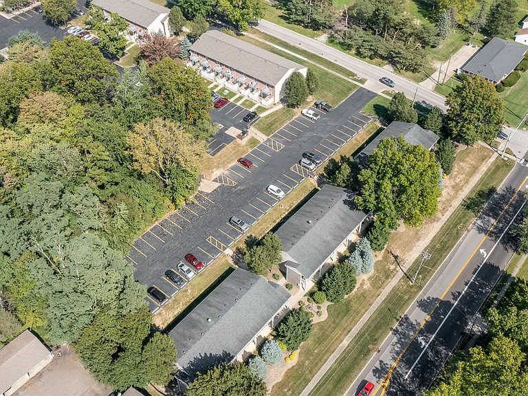 Graham Commons — Photo 7