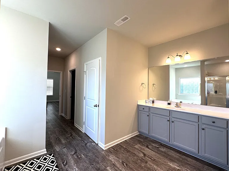 6528 Moon Crest Ln — Photo 13