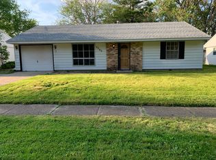 3302 Sylvan Dr, Champaign, IL 61821