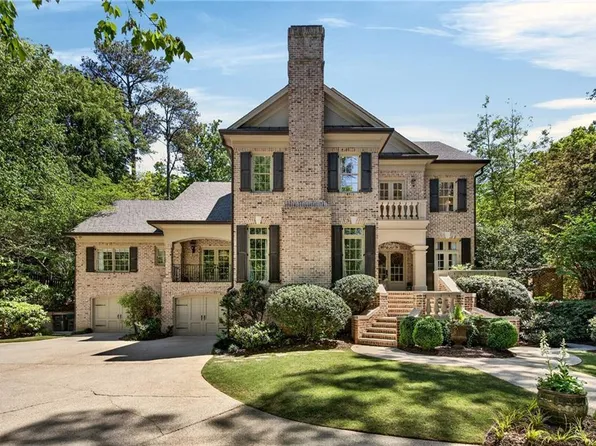 4917 Rebel Trl, Sandy Springs, GA 30327
