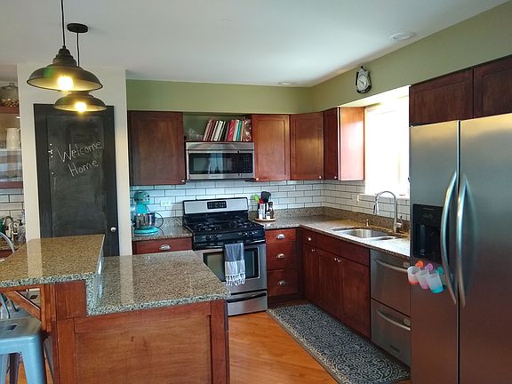 Open Kitchen Granite counter