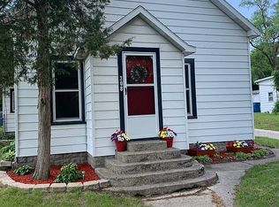 308 Main St, North Judson, IN 46366