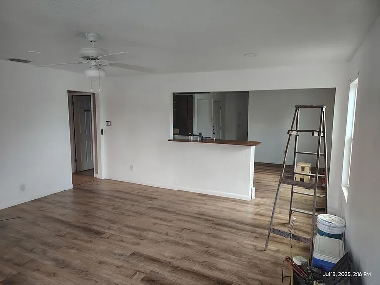 1305 Melbourne Dr #1 — Photo 2