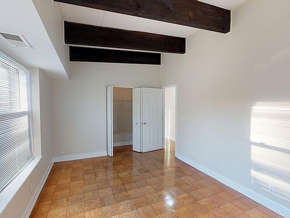 4th image of 401 Engamore Ln APT 201
