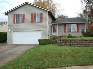 4365 SE Sweetbriar Ln, Troutdale, OR 97060