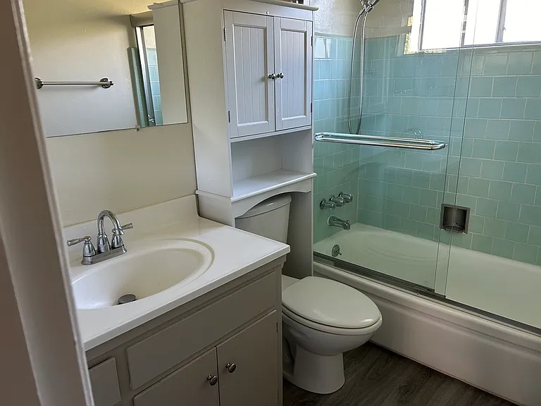 200 Towne Ter #14 — Photo 4