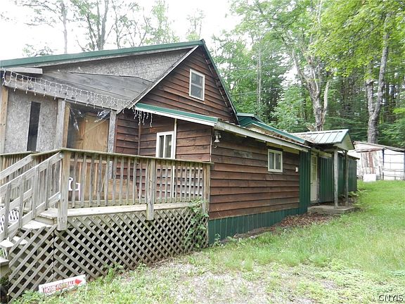 3rd image of 319 McClure Rd
