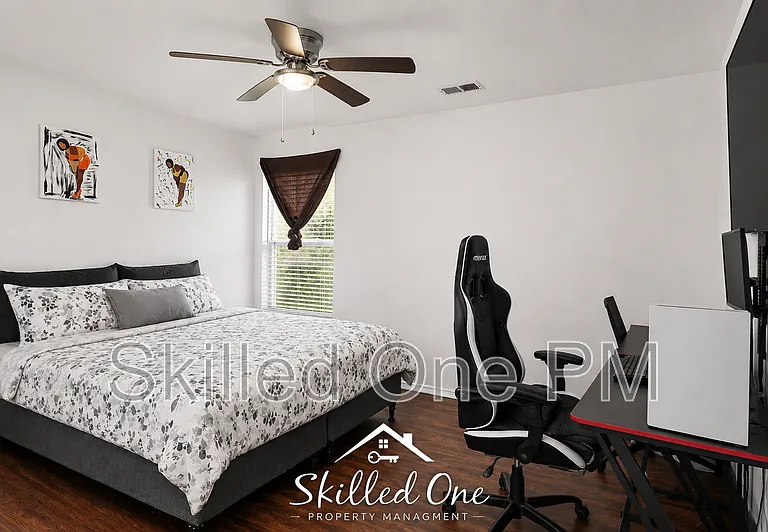 3914 Jack Pine Ct — Photo 11