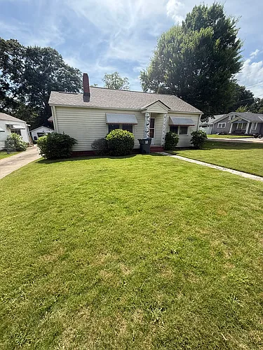 3913 16th Ave Photo 1